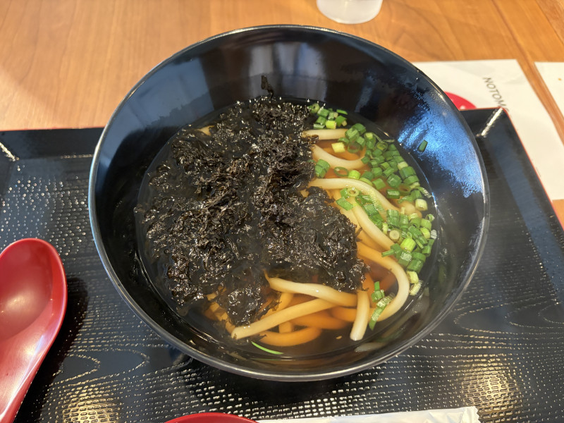 穴水町