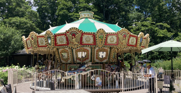 希少 大倉陶園 清里 萌木の村 森のメリーゴーランド 絵皿 1993 大倉